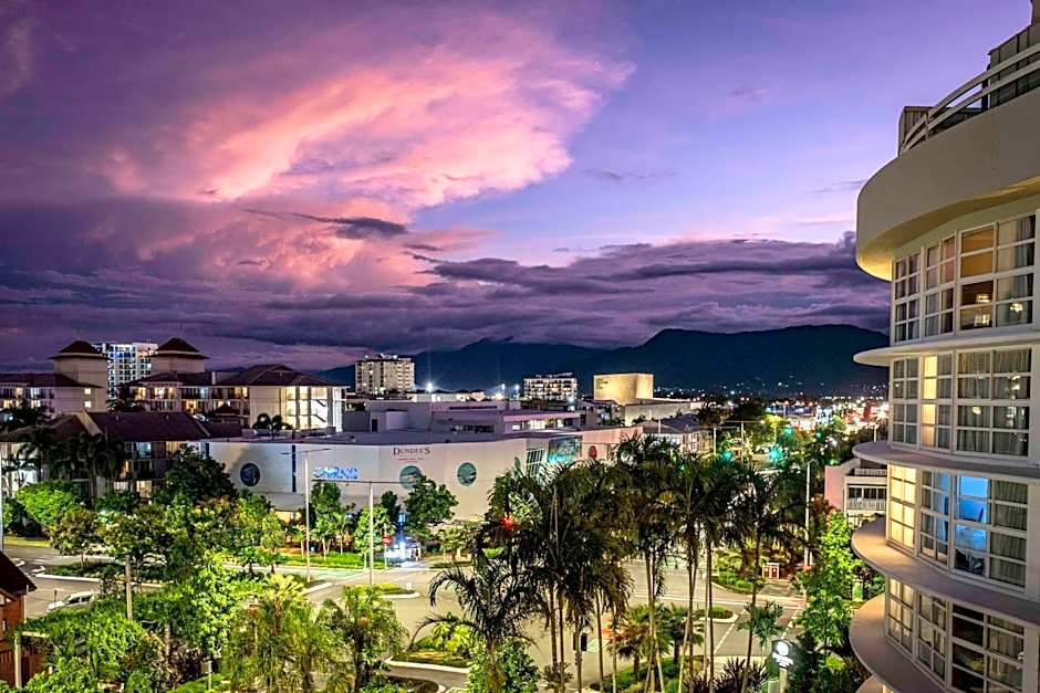 DoubleTree By Hilton Hotel Cairns