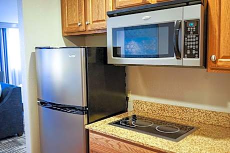 Queen Room with Two Queen Beds and Pool View - Second Floor/Non-Smoking