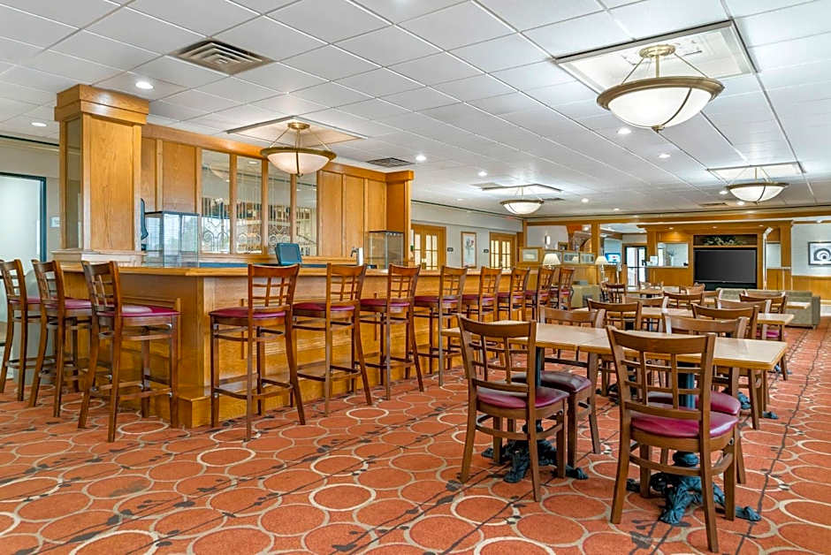 Quality Inn & Suites Monroe