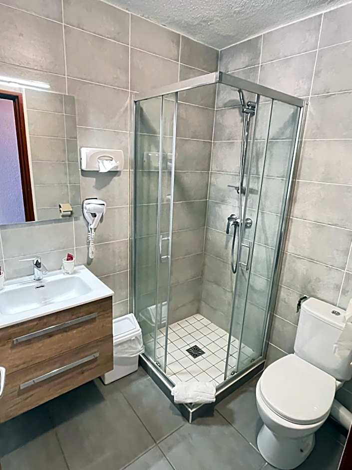 Hôtel Du Cheval Blanc Barcelonnette