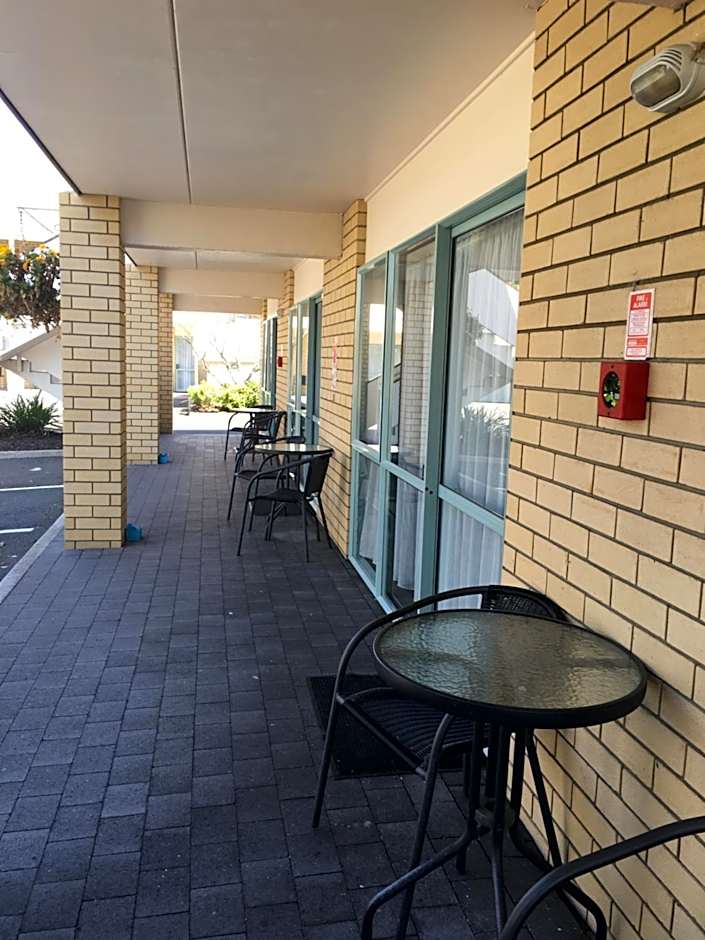 Fenton Court Motel