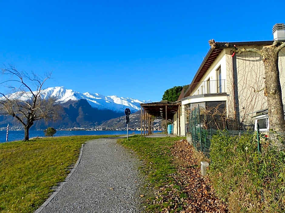 Lake Como Beach Hostel