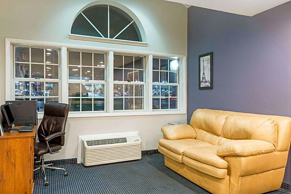 Baymont by Wyndham Henrietta/Rochester