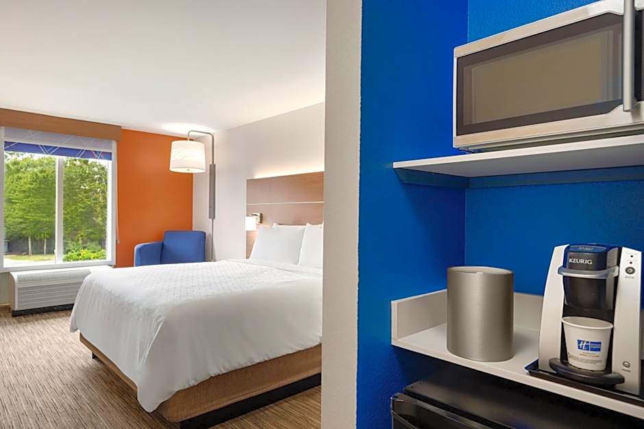 Holiday Inn Express Hotel & Suites Auburn - University Area By IHG