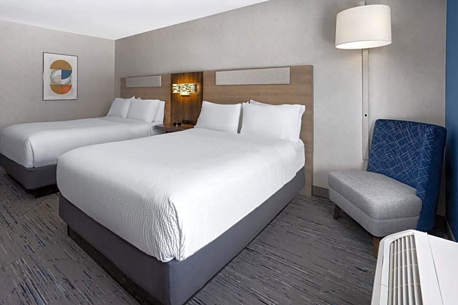 Holiday Inn Express Hotel & Suites Brattleboro