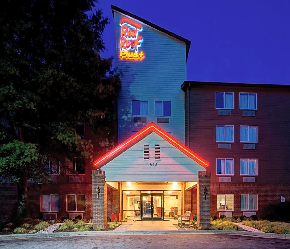 Red Roof Inn PLUS Raleigh Downtown NCSU Conv Center