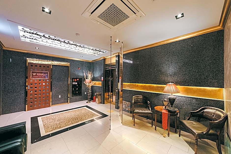 Tongyeong Gallery Hotel