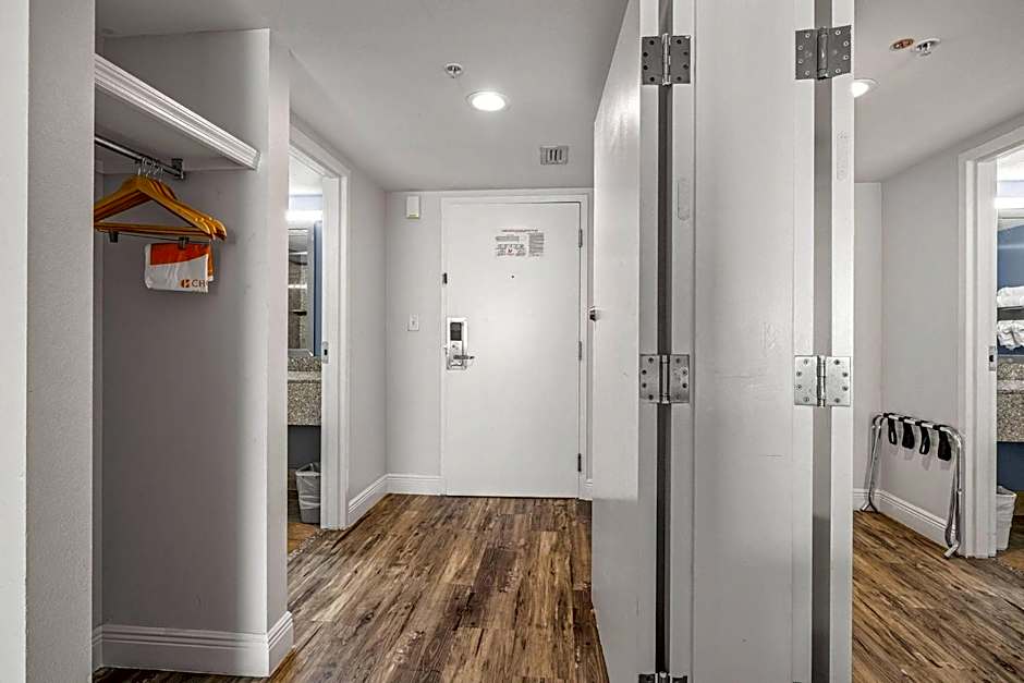 Quality Inn & Suites Tampa near Fairgrounds and Casino