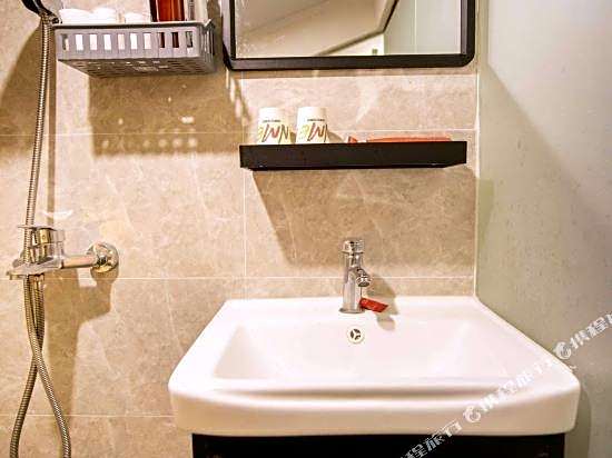 Thank Inn Shanghai Jiading Jinsha Road