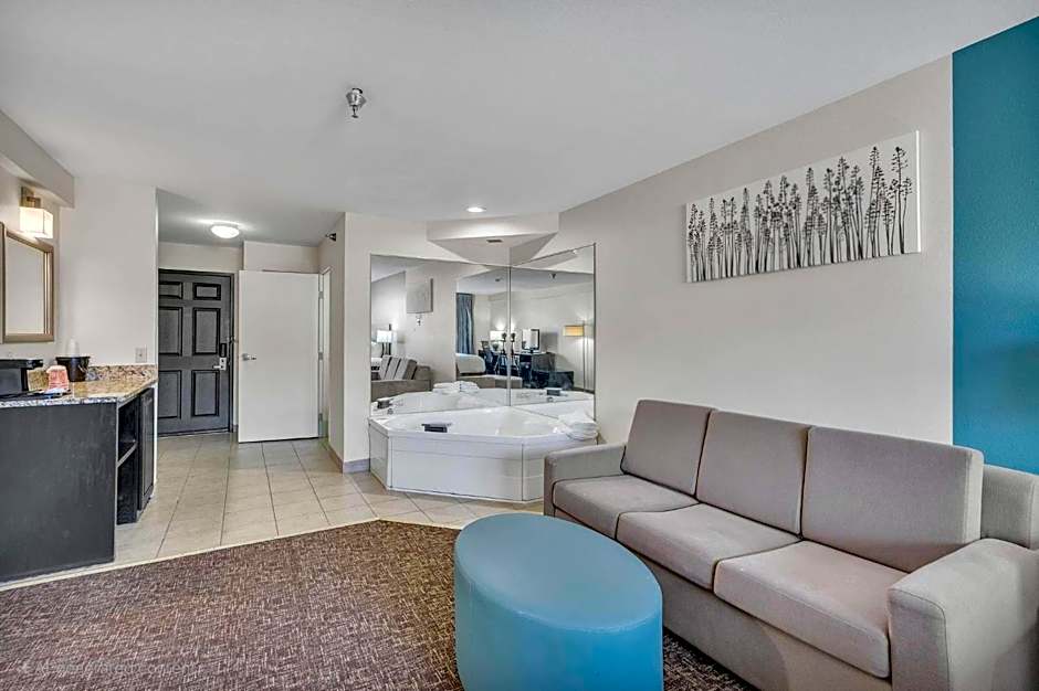 Sleep Inn & Suites near Spirit Mountain