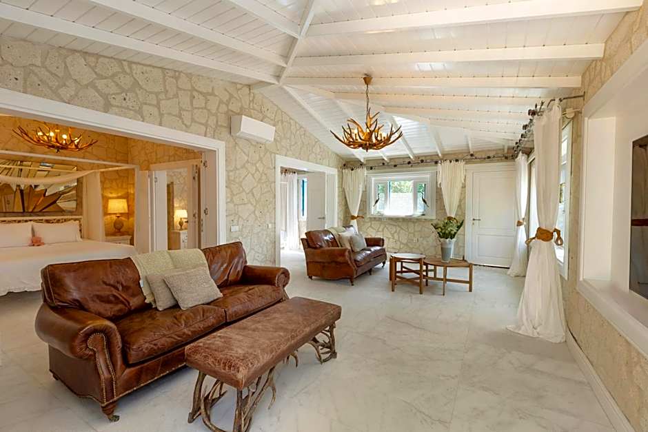 Sabrinas Haus - Adult Only +14