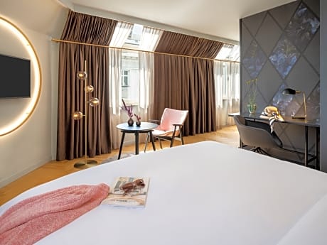 Double or Twin Deluxe