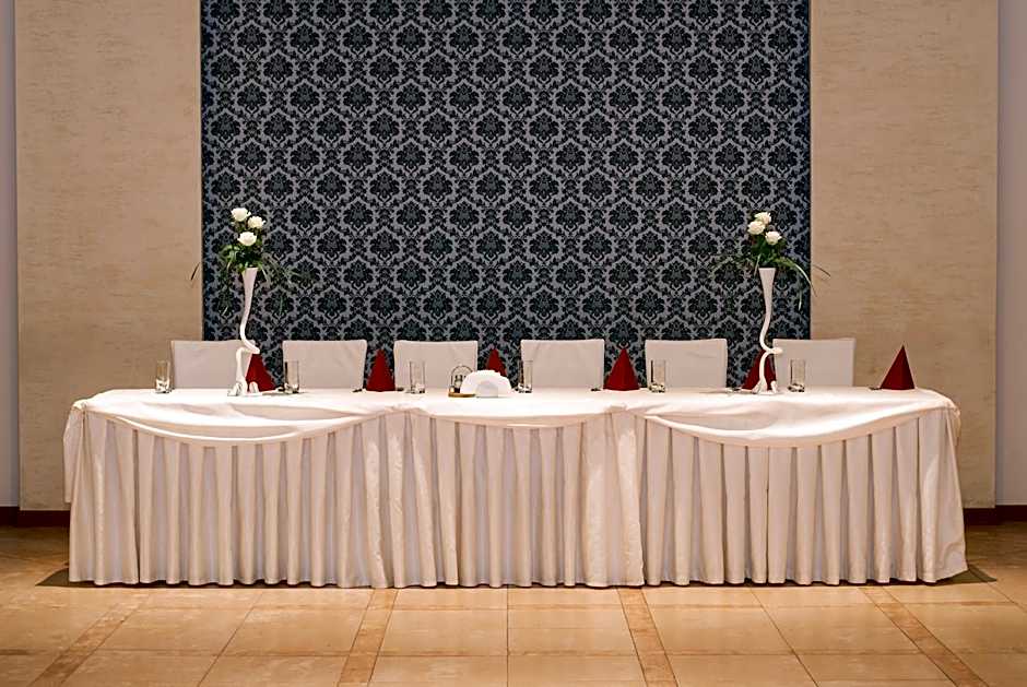 Hotel Marand