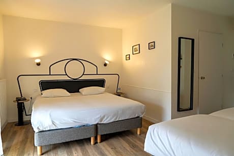 1 Double Bed 2 Single Beds