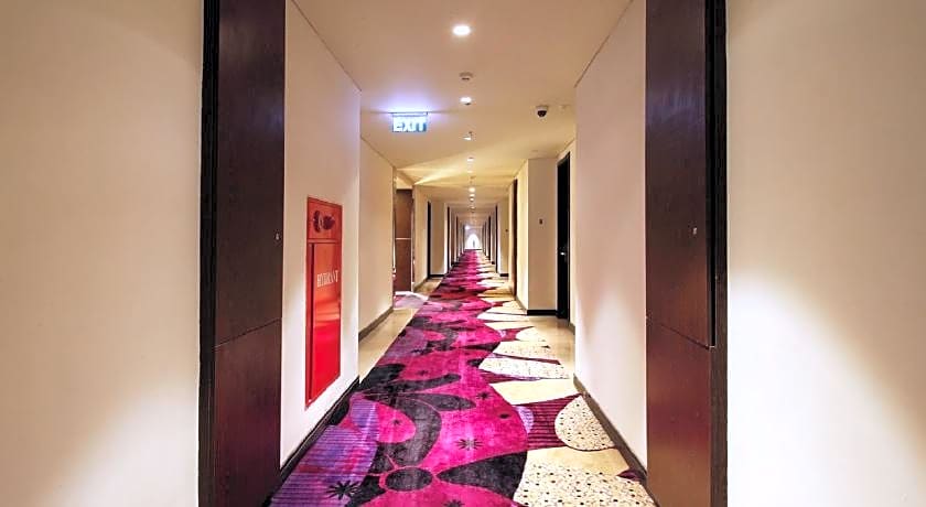 The Alana Hotel and Convention Center  Solo by ASTON