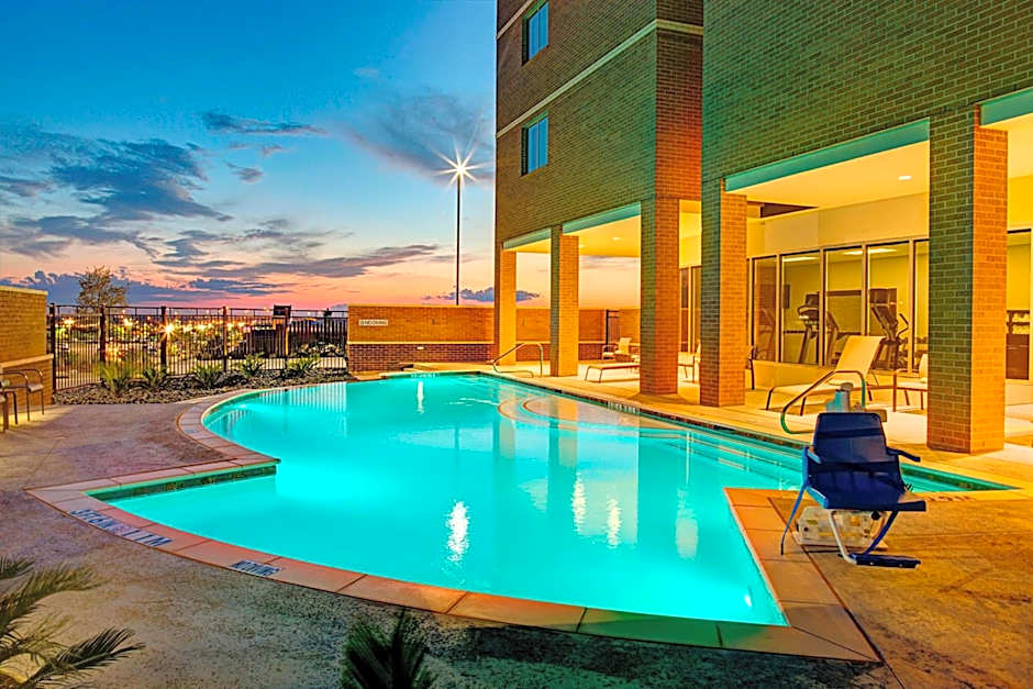 Courtyard by Marriott Dallas Carrollton and Carrollton Conference Center