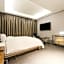 Yeoubi Hotel
