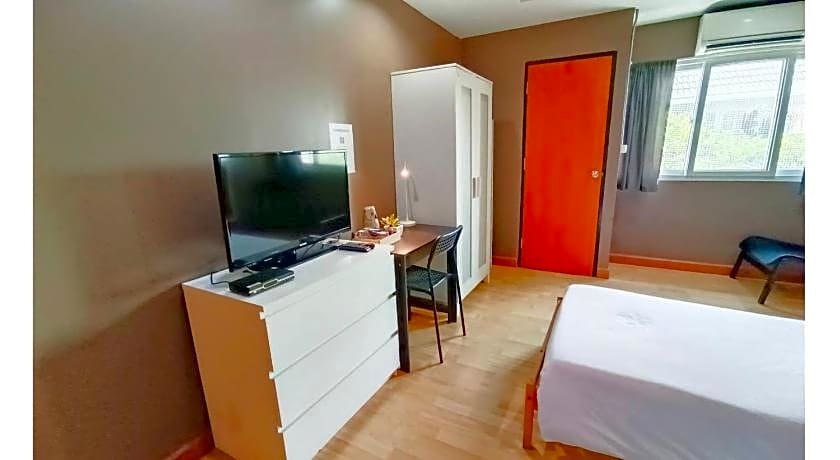 Room@Doze Apartments