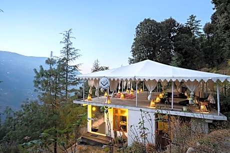 The ISISINGA a Forest Retreat in Mountain