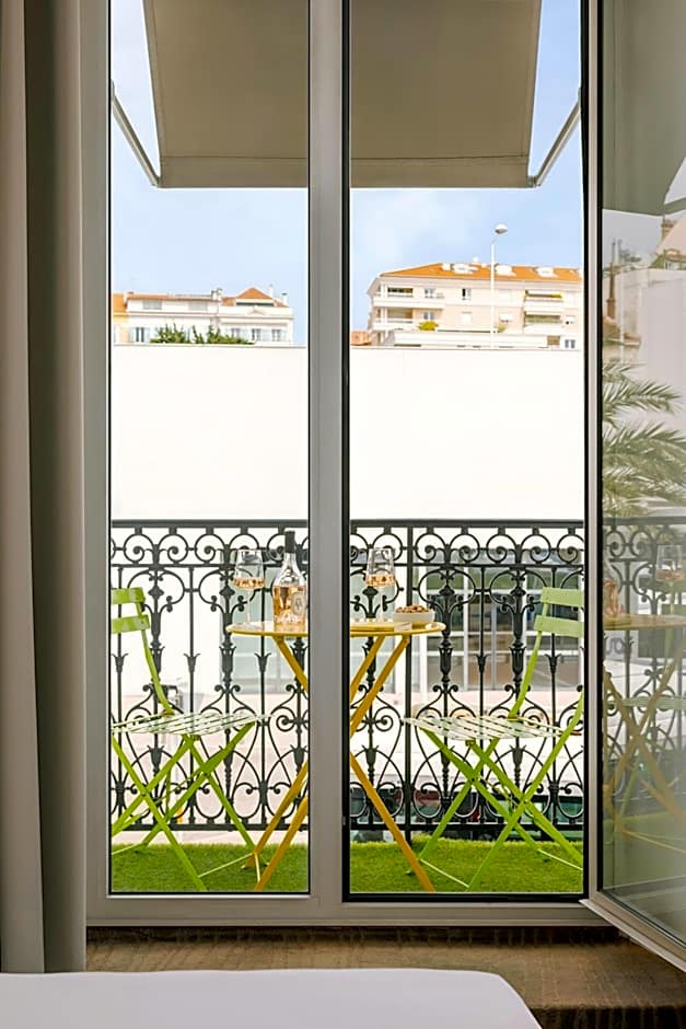 Lumière Hotel Centre Ville