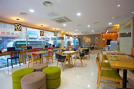 Jeju R Hotel and Guesthouse