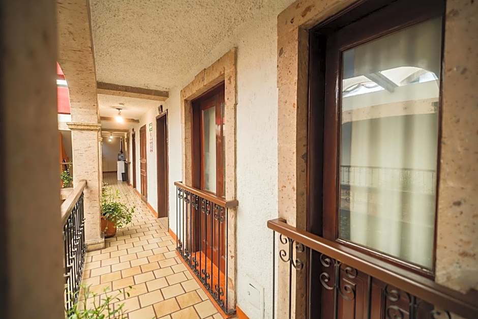 Hotel Don Quijote Plaza - Guadalajara Centro Historico