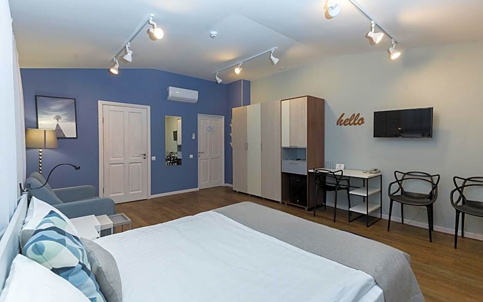 Oversize Piter Hotel