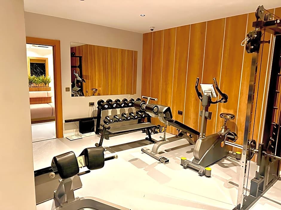 Double Bond Hotel Spa