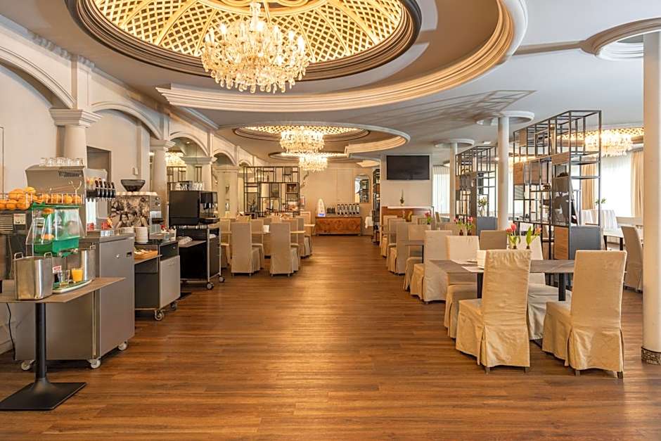 Adhhoc Hotel