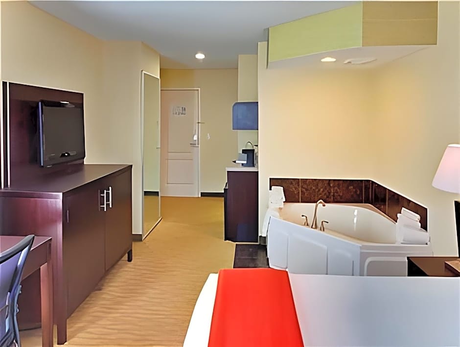 Holiday Inn Express Hotel & Suites Hamburg By IHG