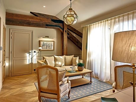 JUNIOR SUITE WITH TERRACE