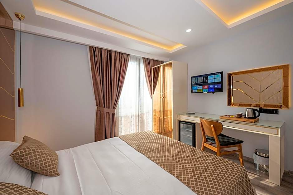 Luxury Airport Hotel By Zazzoni-İstanbul Airport