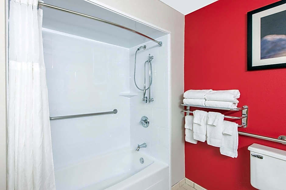 Ramada by Wyndham Springfield North