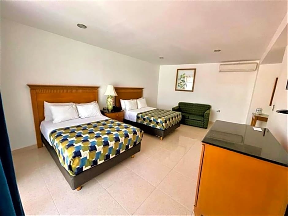 Hotel Embajadores