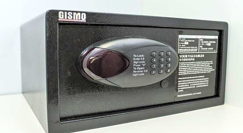 Hotel Holmes Gelang Patah