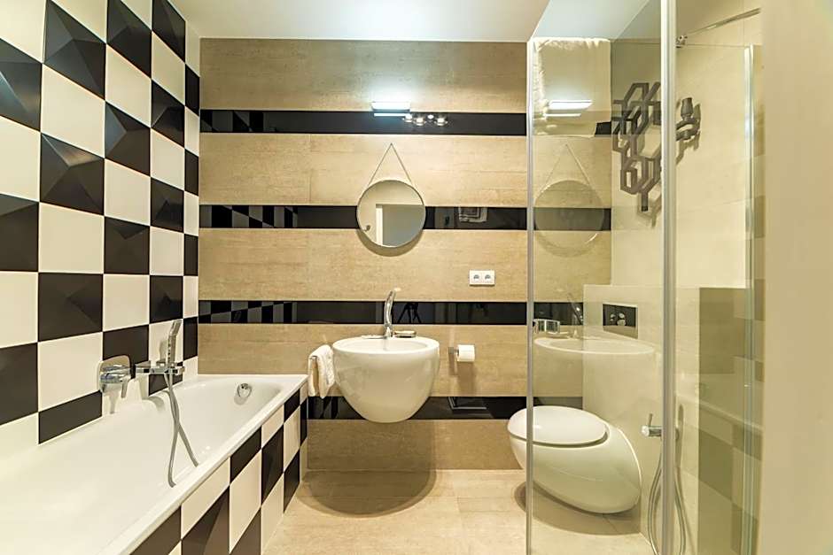 Platinum Towers E-Apartments