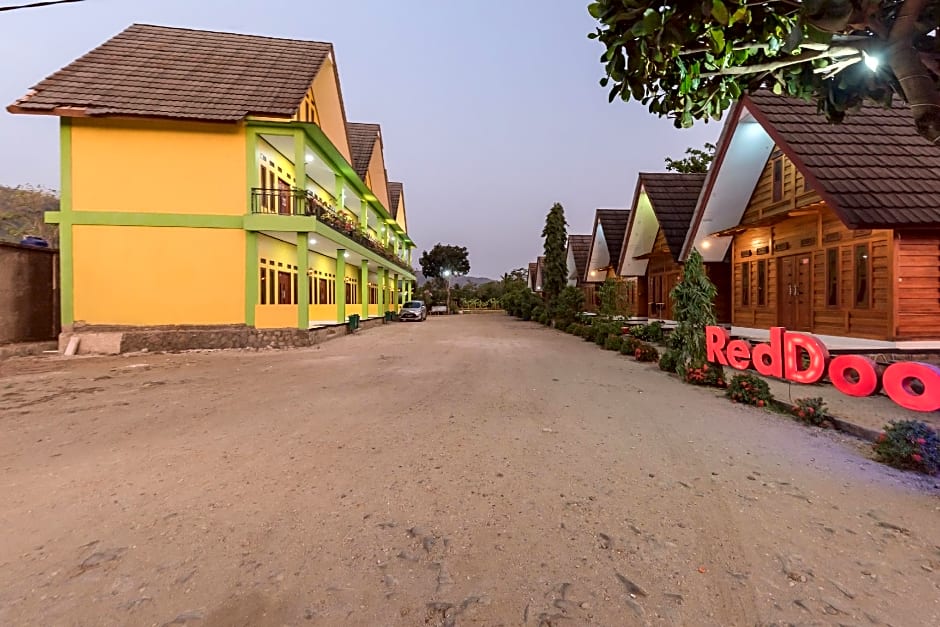 RedDoorz @ Geopark Ciletuh Sukabumi