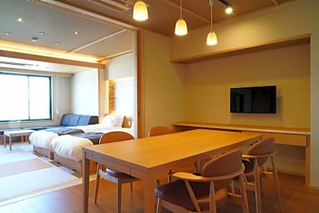 Deluxe Suite with Spa Bath