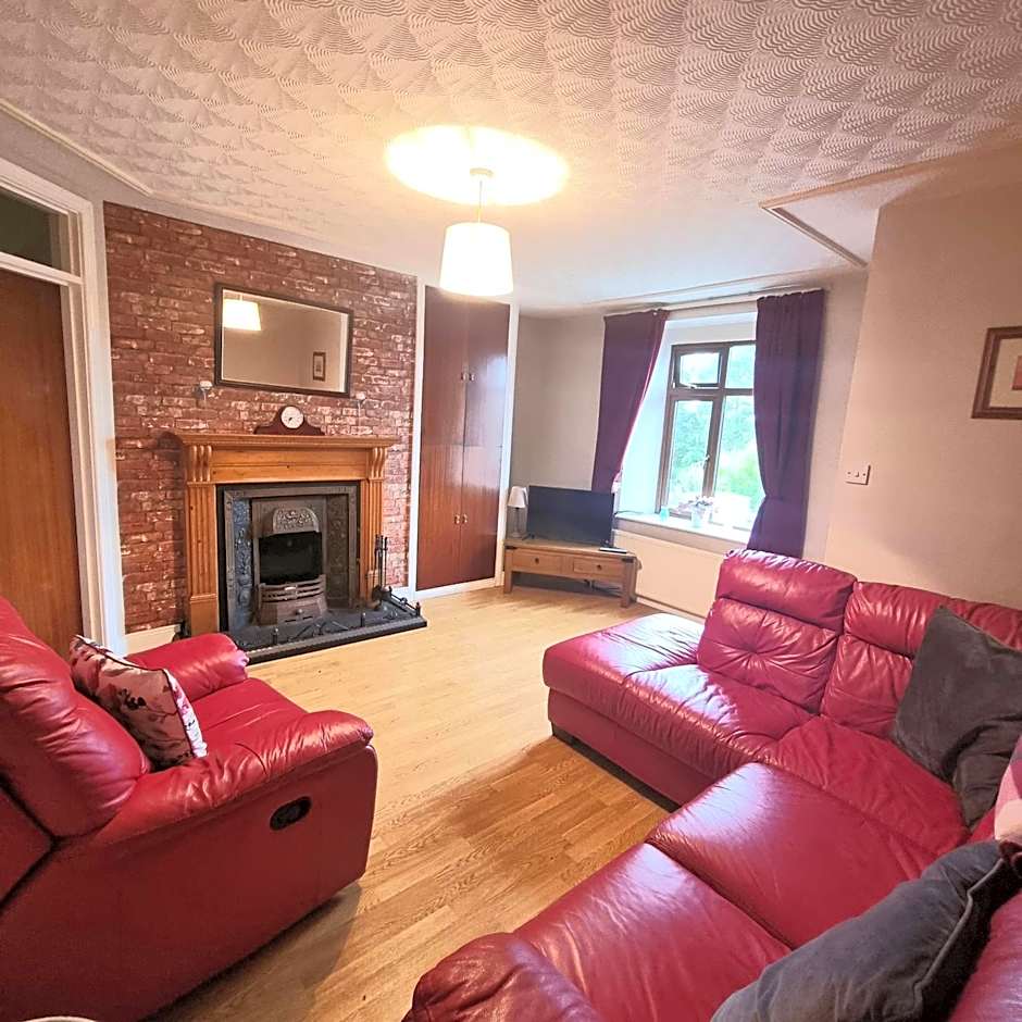 Ardaravan Townhouse, Buncrana by Wild Atlantic Wanderer