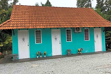 OYO Homes 90590 Mazhomestay
