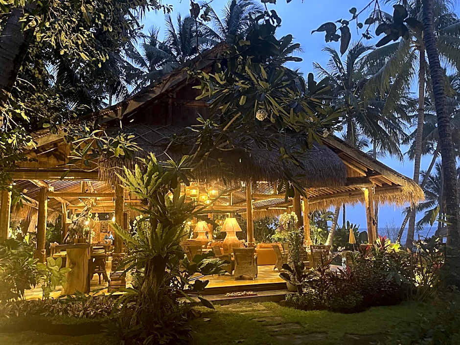 LOUKA BEACH BALI