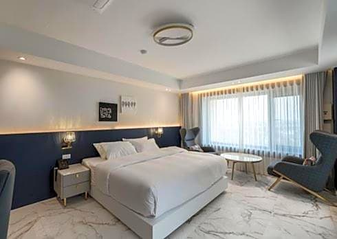 Gunsan Stay Tourist Hotel