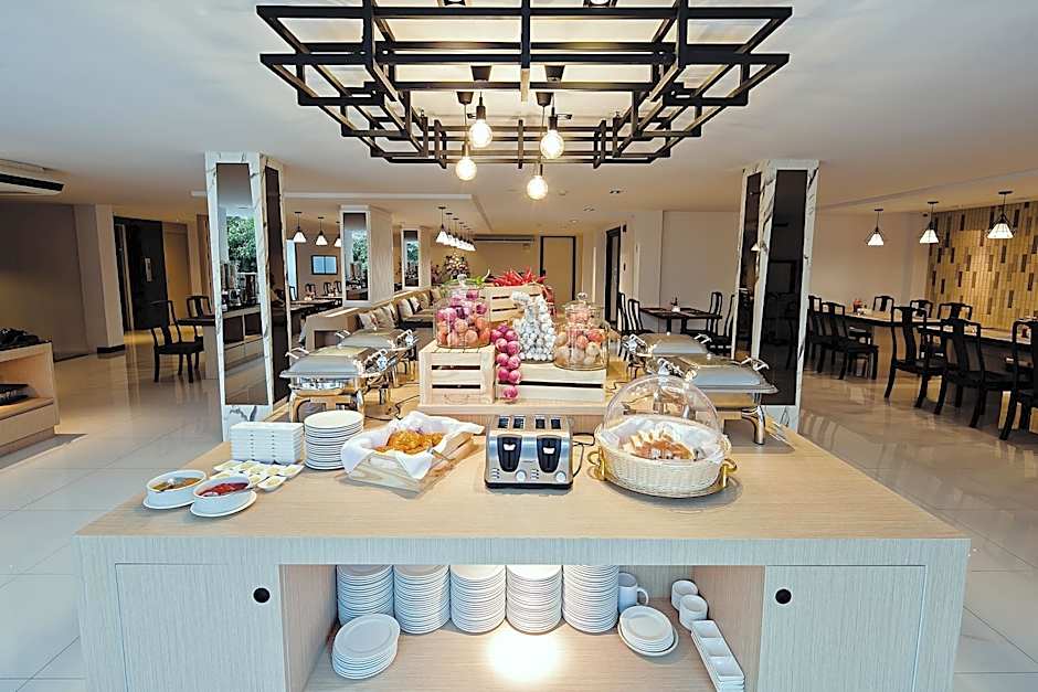 Three Sukhumvit Hotel