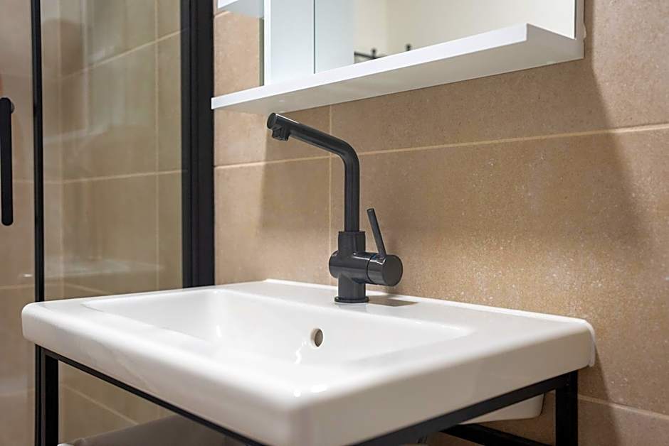 White Wolf House Hostel & Apartments