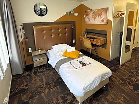 Deluxe Single Room