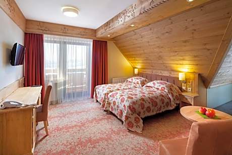 Standard Double or Twin Room with unlimited access to Terma Bania