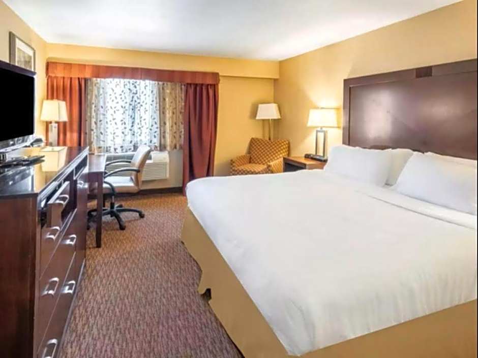 Holiday Inn Frisco By IHG