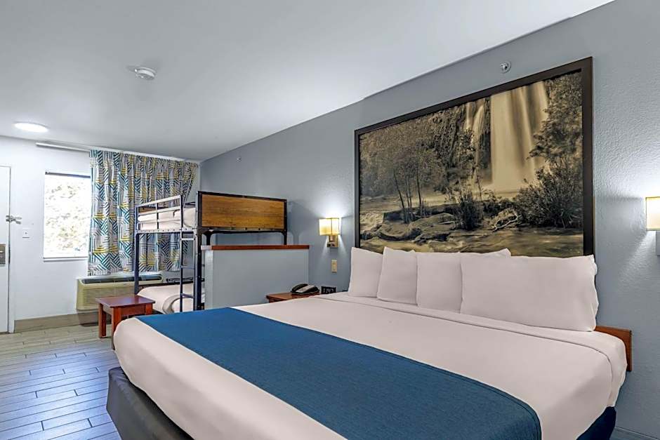 Studio 6 Flagstaff AZ