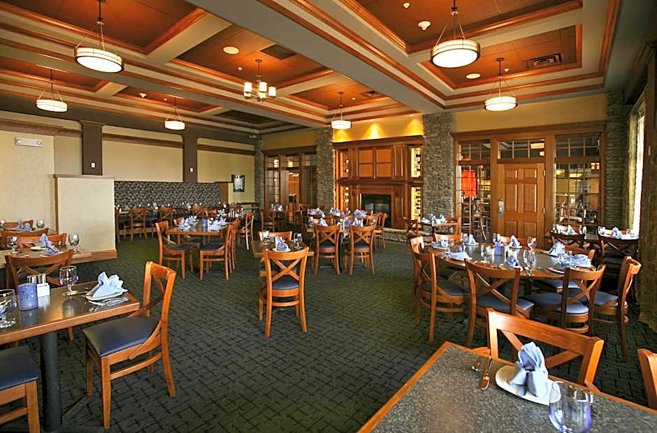 Watkins Glen Harbor Hotel