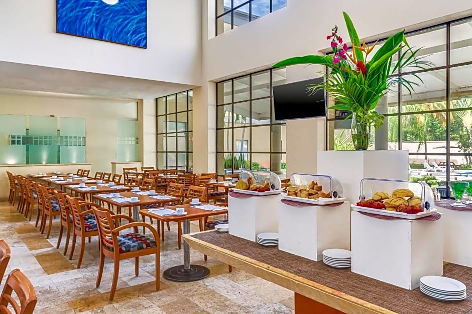 Fiesta Inn Colima